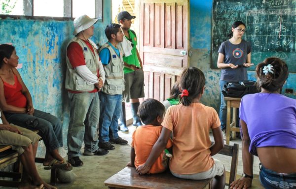 Incontri di formazione nelle comunità native. Foto di Yofre E. Morales Tapia