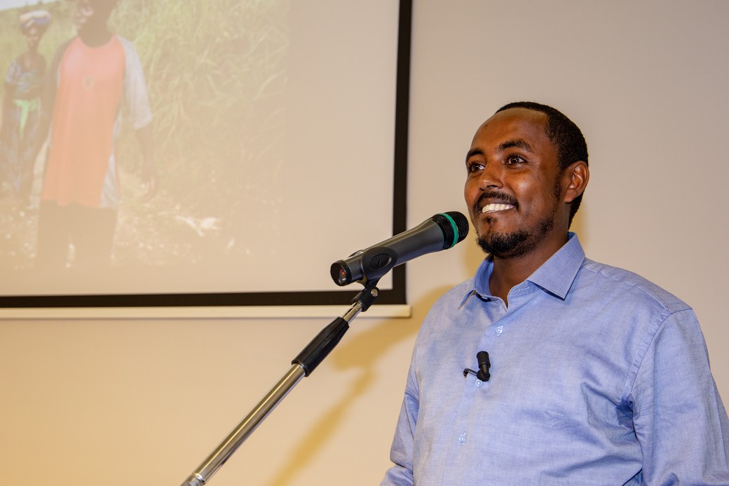 Mohamed Asan, vice Responsabile dei Programmi Cesvi in Somalia, durante il suo intervento alla presentazione dell'Indice Globale della Fame 2018. Foto di Valentina Prati.