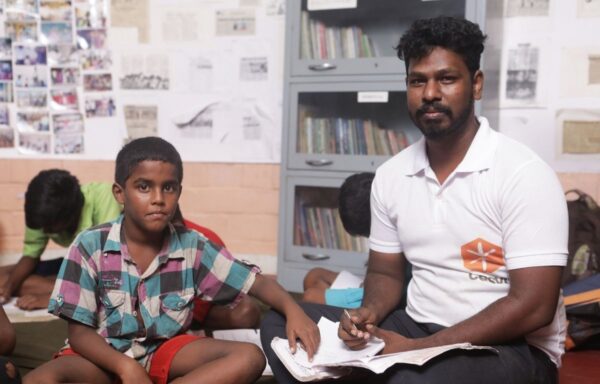 Elumalai e Gokul arrivano alla Casa del Sorriso